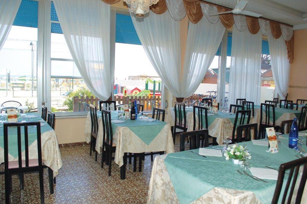Frontemare 2* Gatteo a Mare